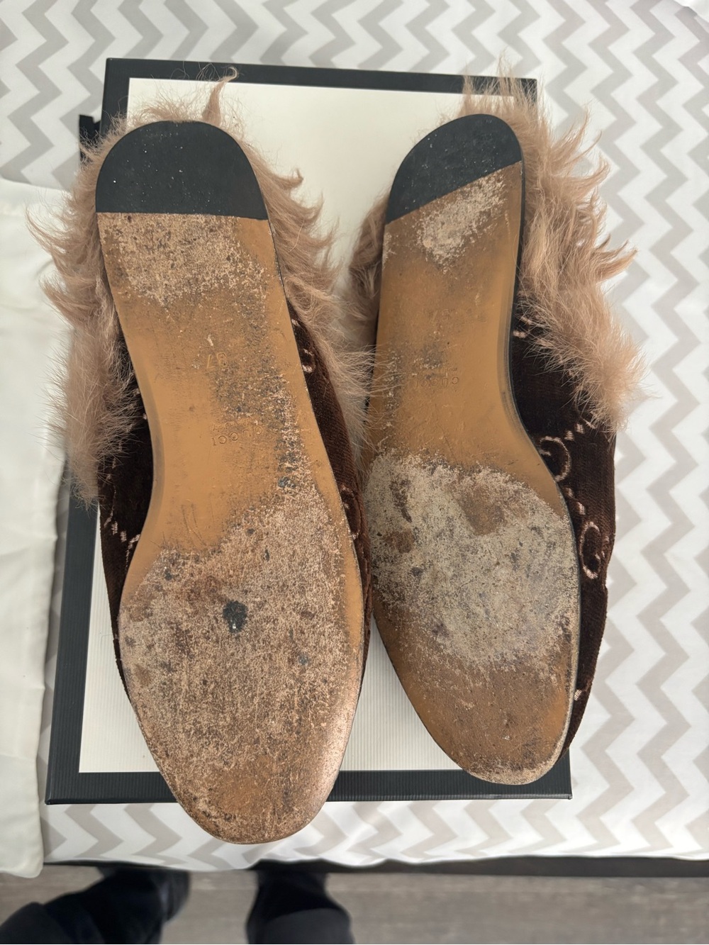 Gucci Brown Velvet GG Fur-Lined Horsebit Mules - Picture 4 of 8
